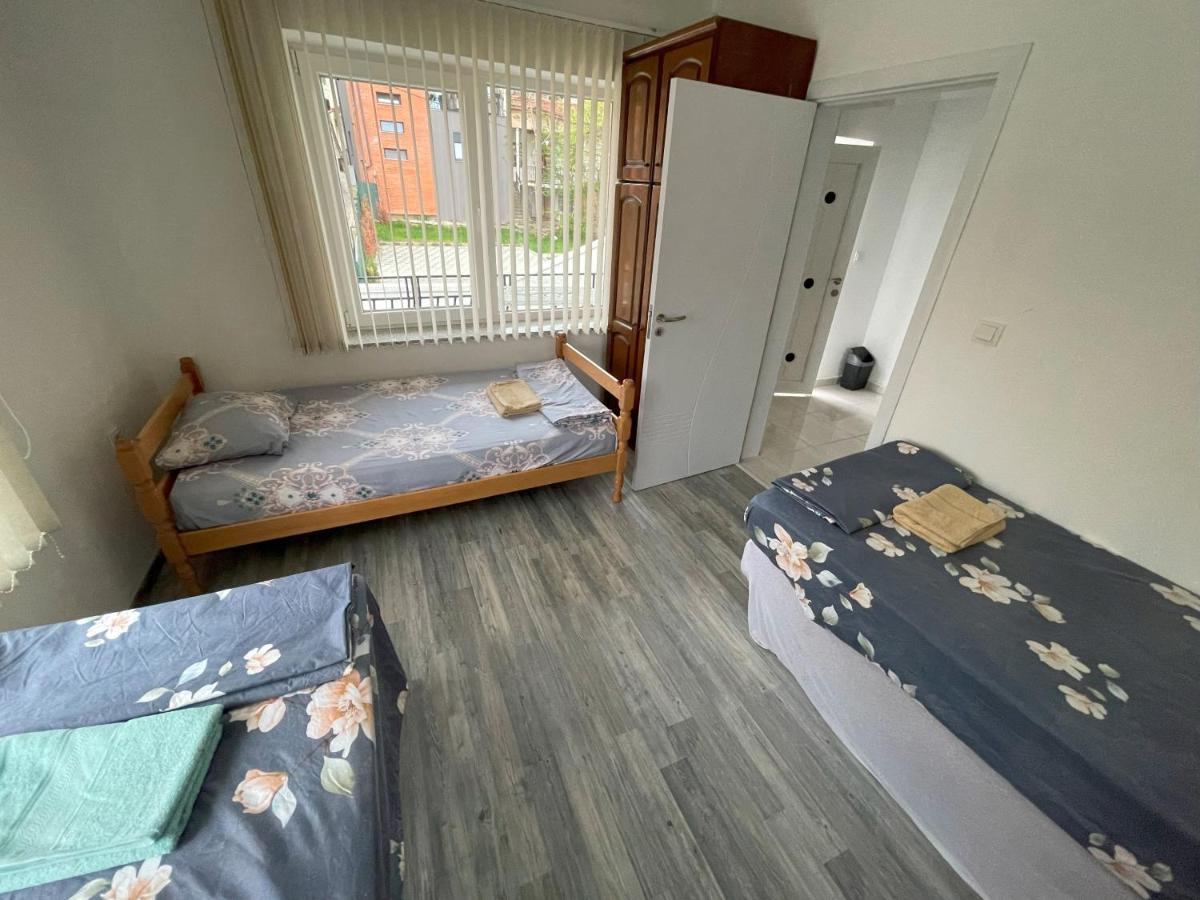 Got Prishtina Hostel Пристина Екстериор снимка